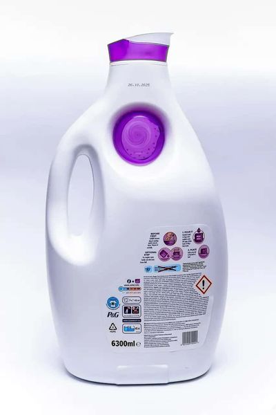 Гель для стирки Ariel Whites+Colors 3D Actives Lenor 6.3 л 140 стирок 548802 фото